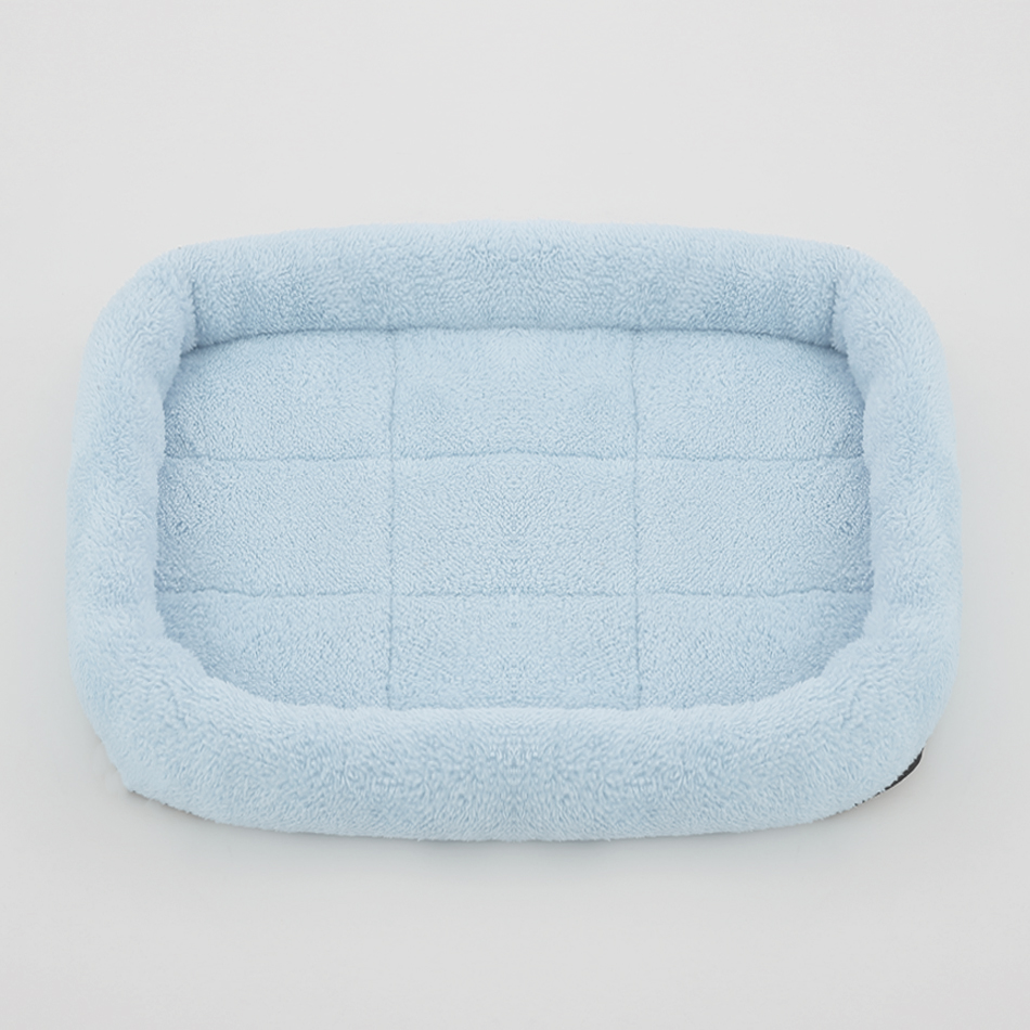 Soft Plush Square Dog Bed Mat  - Pet Supplies Plus 评论和价格